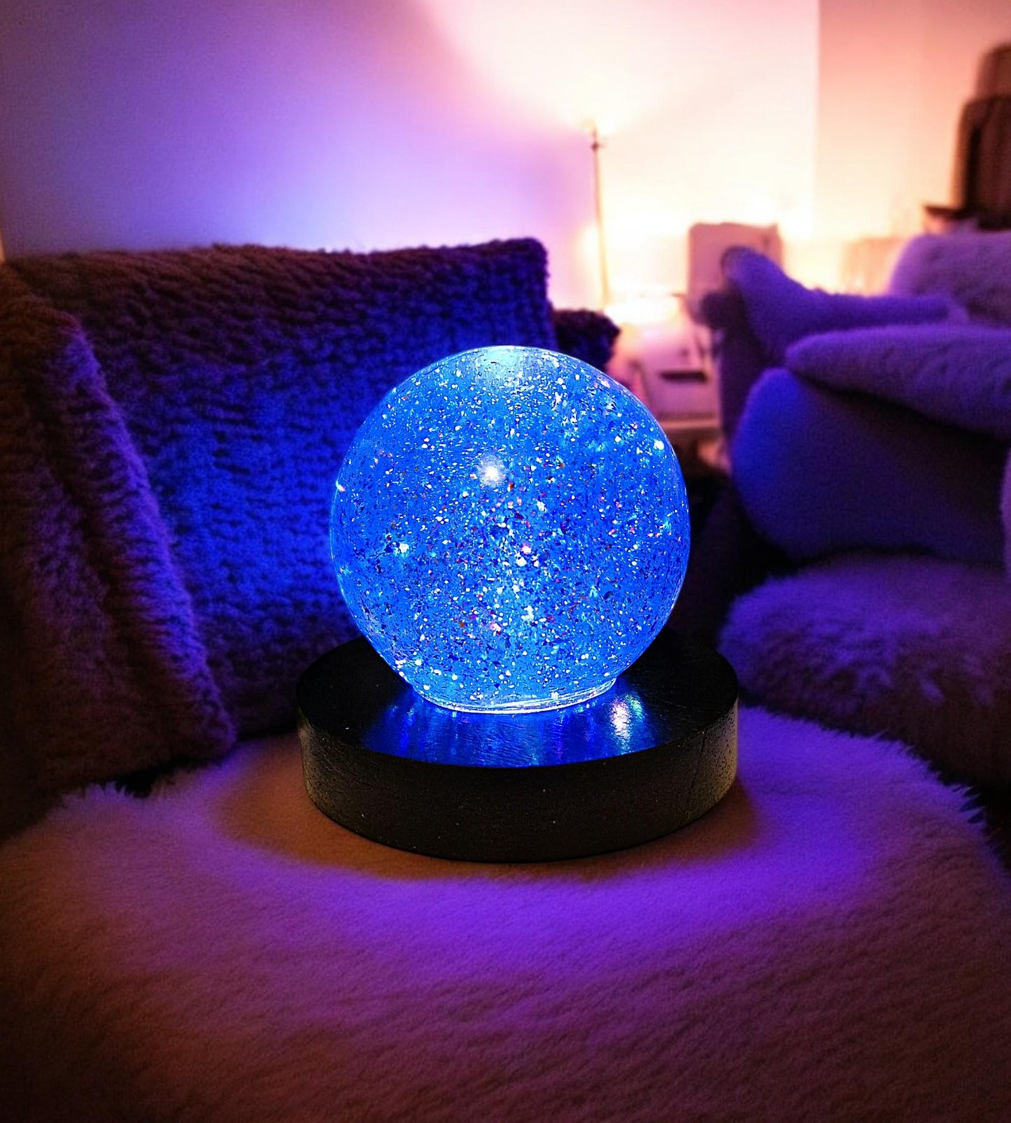 Epoxidharz Kugellampe – handgefertigtes Design-Nachtlicht